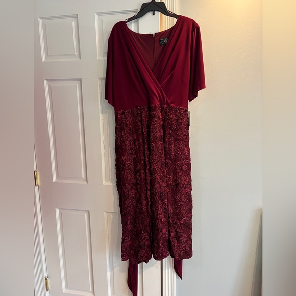 Alex Evenings Deep Red Floral Sequin Gown - Picture 2 of 3